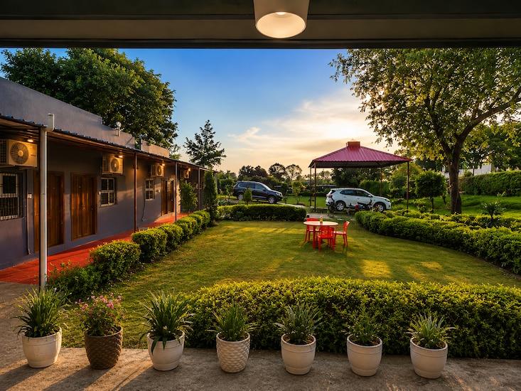 Room details and amenities at Swastik Resort
